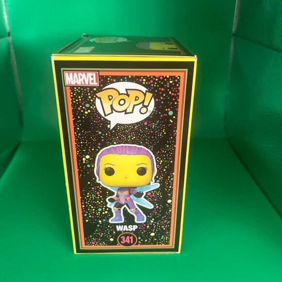 Marvel Ant-Man Wasp Blacklight - Picture 2 of 5